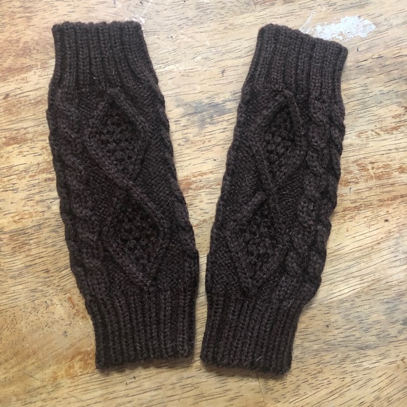 Accessories - Knit Fingerless Mittens Gloves Perfect for the Cold Weather Soft & Cozy